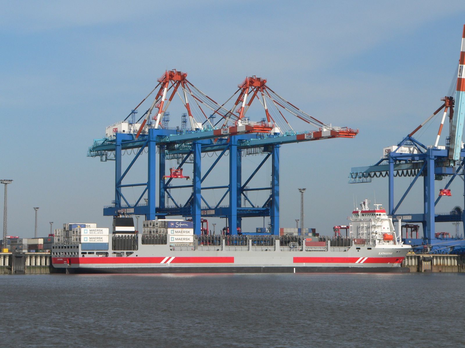 吉林長(zhǎng)春集裝箱裝卸橋廠家誠(chéng)信合作