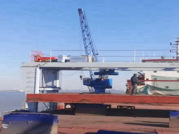 河北黃驊克令吊廠家 克令吊全球航運的重要角色